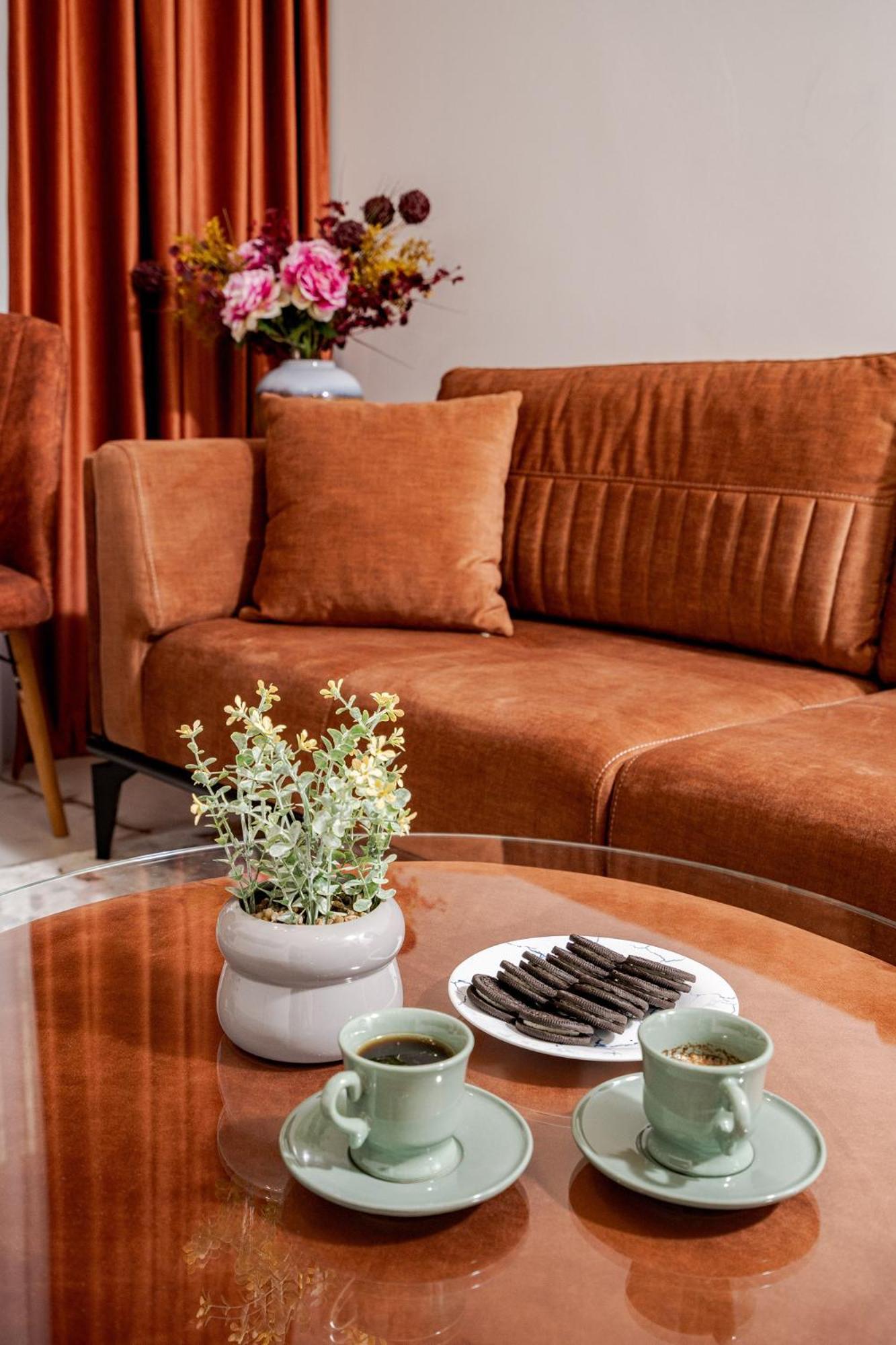 Cooper And Wood Elegance Orizont Galleries Boekarest Buitenkant foto